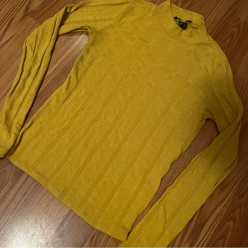 Forever 21 Yellow Longsleeve Mock Neck Cable Knit Sweater Women’s Size M
